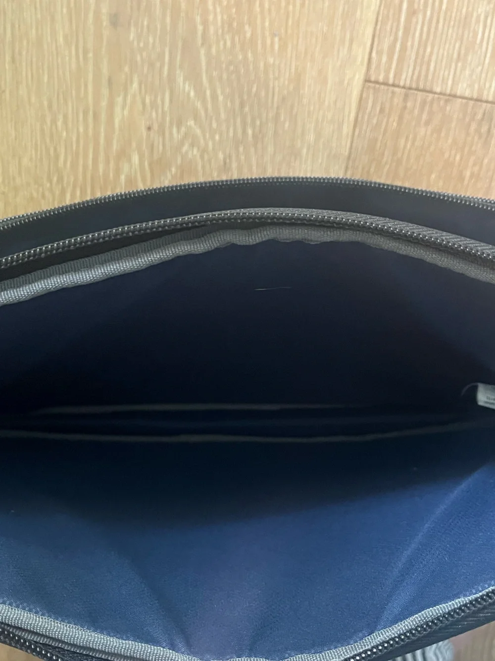 TUMI Alpha Ballistic 2 Gray Tablet Sleeve Tech Organizer Travel Case